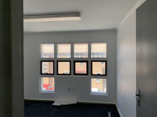 To Let Commercial Property for Rent in Montague Gardens Western Cape